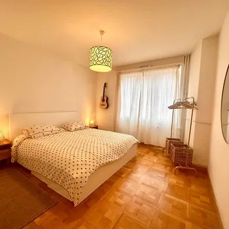 Entire 2 Bedrooms Up To 4 Guests Appartement