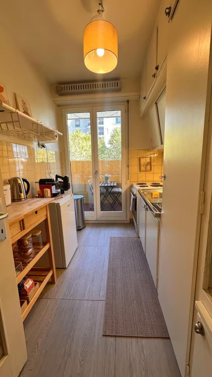 Apartment Entire 2 Bedrooms Up To 4 Guests Genf