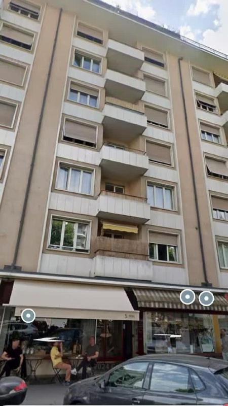 Entire 2 Bedrooms Up To 4 Guests *